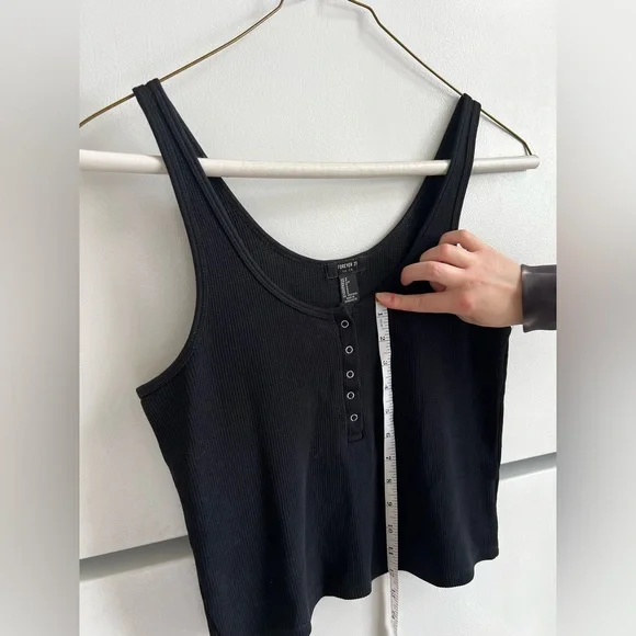 CLEARANCE Women’s Black Waffle Knit Tank Top - Picture 4 of 7